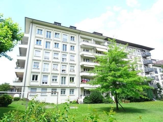 Stadtnahe 3.5 ZW à 96 m² zuoberst im 6. OG
