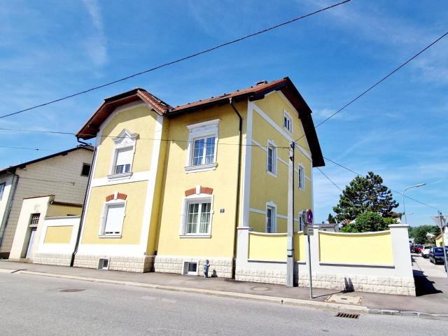 STADTHAUS MIT VIER WOHNUNGEN IN ST. PÖLTEN!
