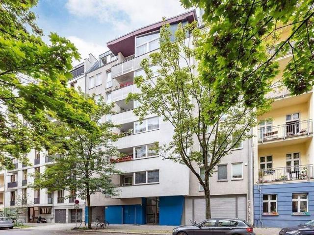 Stadtleben in Bestform: Vermietete 3 Zimmer Wohnung mit Loggia und Aufzug