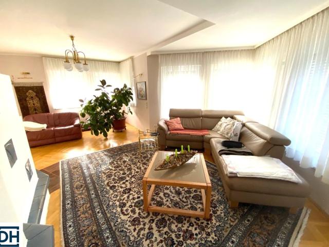 Stadtrandvilla mit Einliegerwohnung in Premium Lage Wals