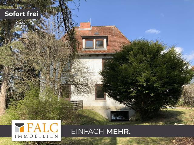 Stadtvilla zum Sanieren auf großzügigem Grund