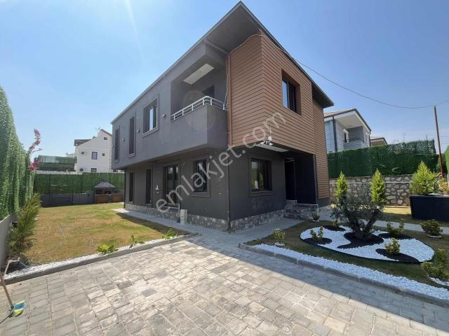 Stadyum Civarı Kış Bahçeli Bağımsız 5+1 Süper Lüx Satılık Villa
