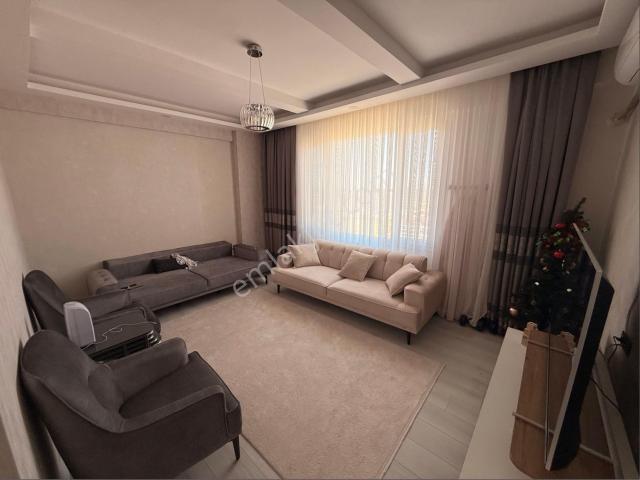 Stadyum Civarı 2+1 90m2 8 Bloklu Ferah Site İçerisinde