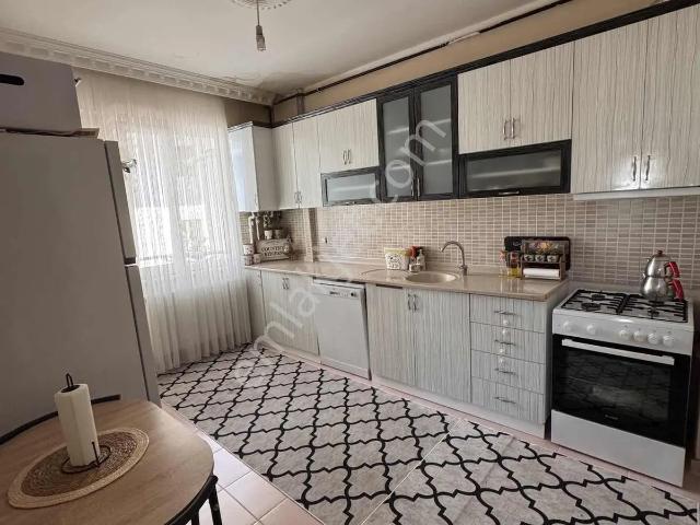 Stadyuma Yürüme Mesafesinde 3+1 Satılık Arakat Daire