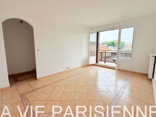 STAINS, appartement à vendre, 3 pièces, 54 m²