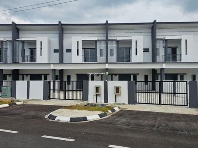 Stakan Mewah 4 Double Storey Terrace Open for booking