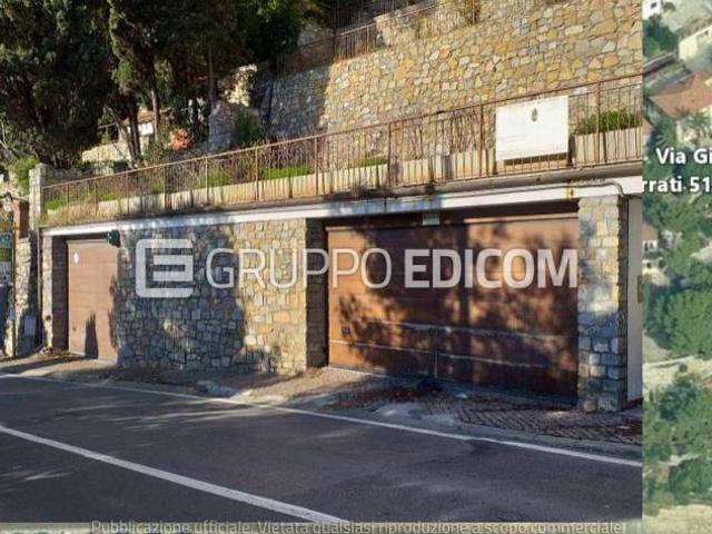Stalle, scuderie, rimesse, autorimesse di 102 mq in vendita a Imperia Rif. 4546505