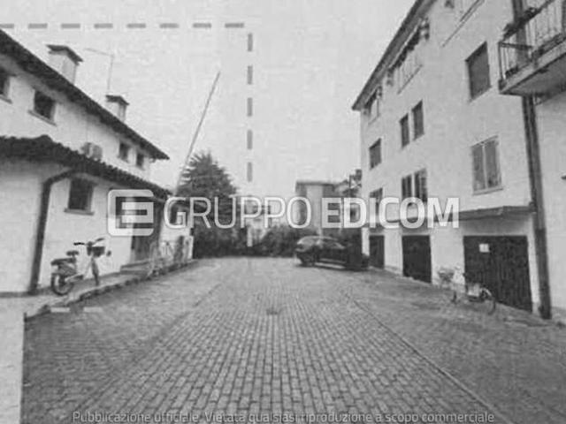 Stalle, scuderie, rimesse, autorimesse di 114 mq in vendita a Venezia Rif. 4555065