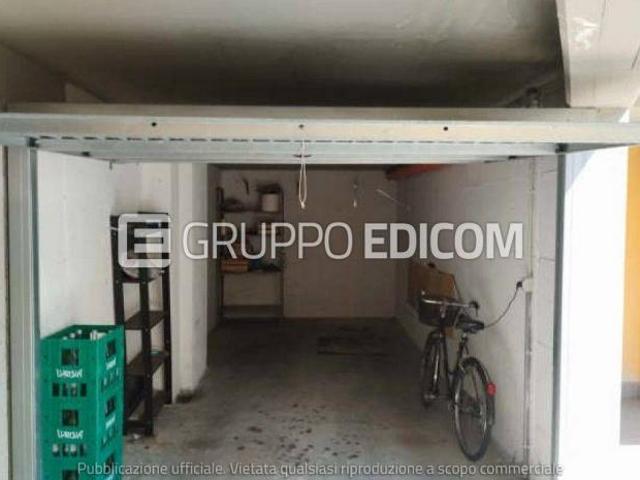 Stalle, scuderie, rimesse, autorimesse di 20 mq in vendita a Nizza Monferrato Rif. 4550442