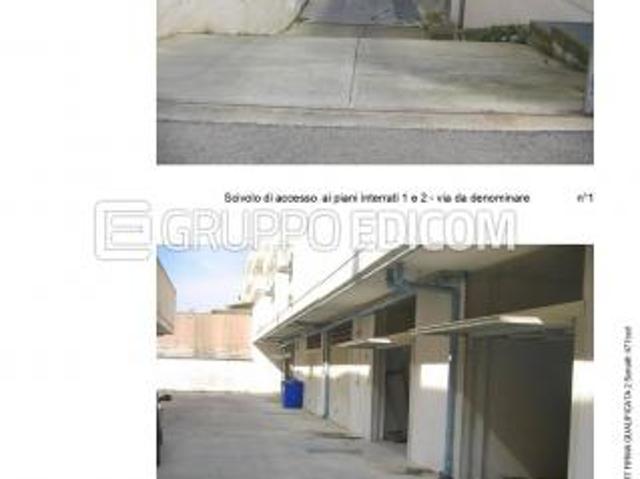 Stalle, scuderie, rimesse, autorimesse di 25 mq in vendita a Parabita Rif. 4557129