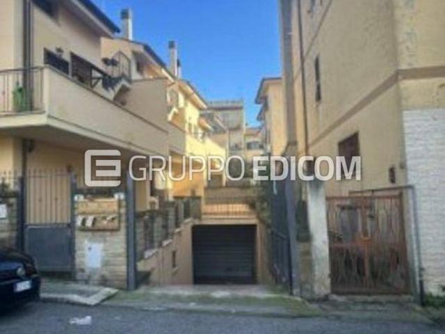 Stalle, scuderie, rimesse, autorimesse in vendita a Cerveteri Rif. 3560046