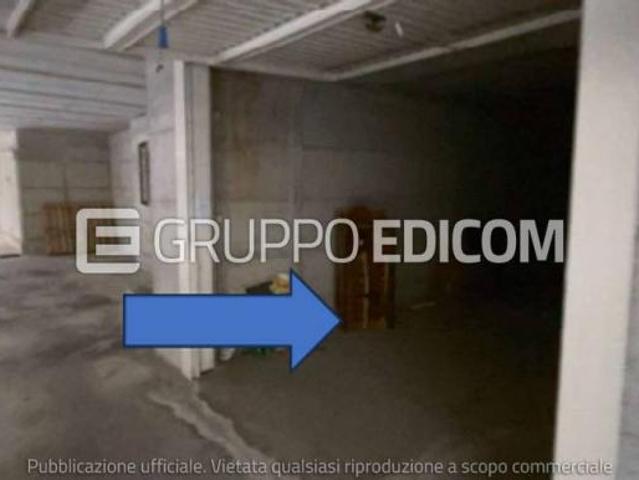 Stalle, scuderie, rimesse, autorimesse in vendita a Pavia Rif. 4556074