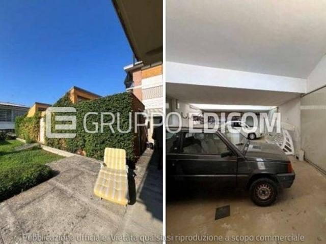 Stalle, scuderie, rimesse, autorimesse in vendita a Valenza Rif. 4546254