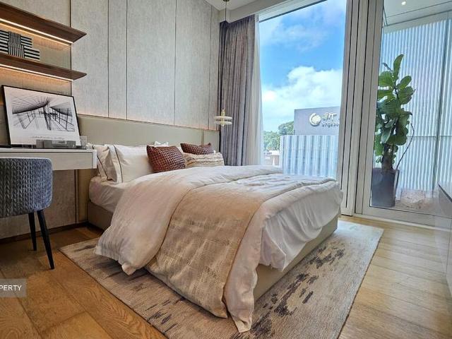 Stamford Road D6, Condominium