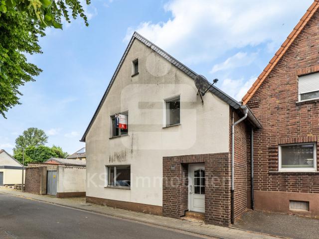 Stammeln: Einfamilienhaus mit großem Grundstück