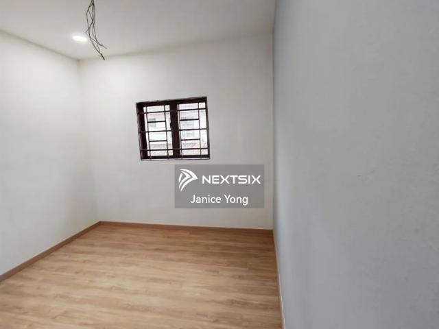 Stampin Tengah Double Storey Semi D For Sale