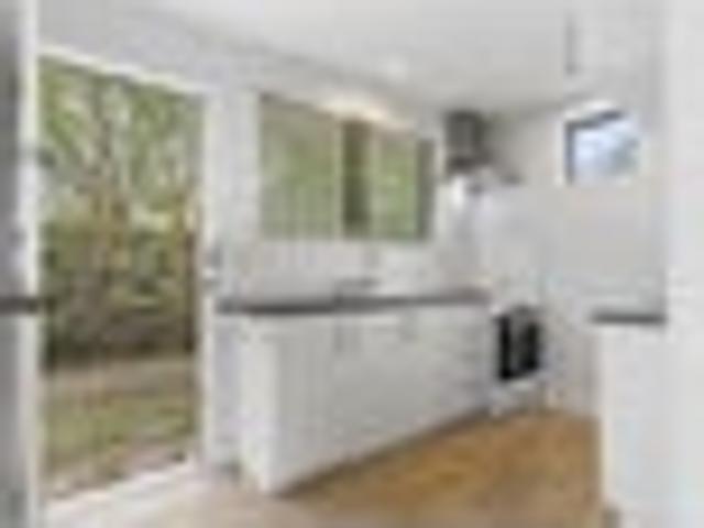 Stand alone home in the heart of Panmure!