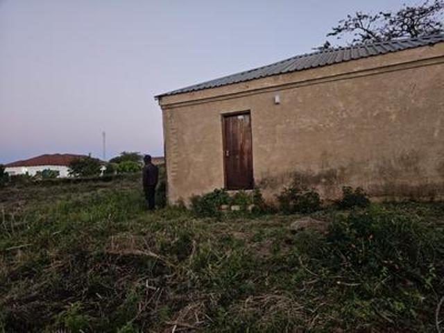 stand for sales at muananzhele vleifontein