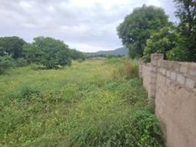 stand on the market at vuwani ext 1