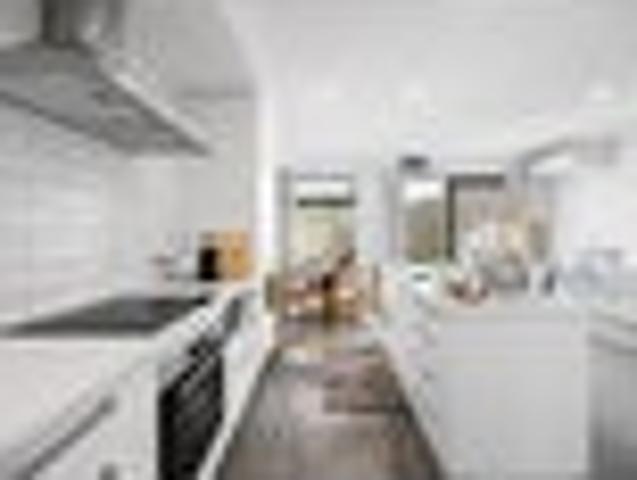 Standout Lifestyle, Standout Location