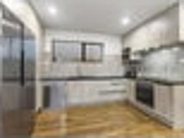 Standalone brick home in Kauri flat
