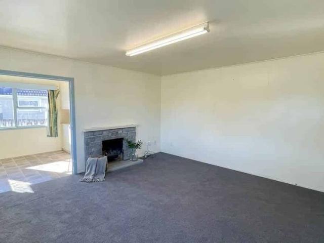 Standalone Home in Prime Clover Park Location