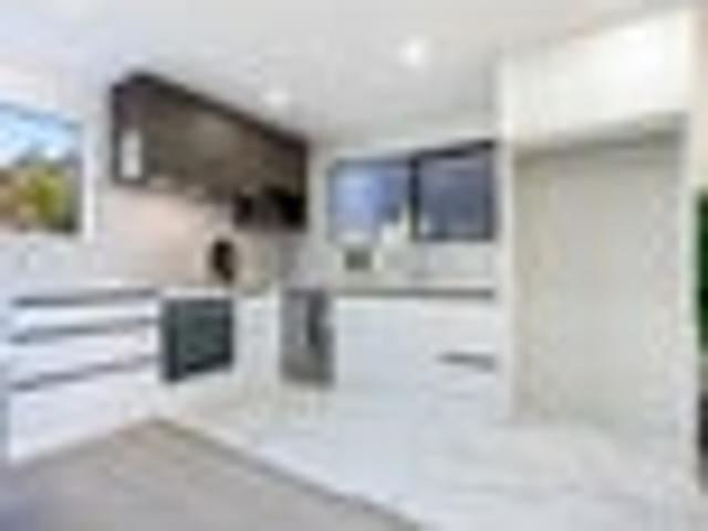 Standalone homes with stunning views