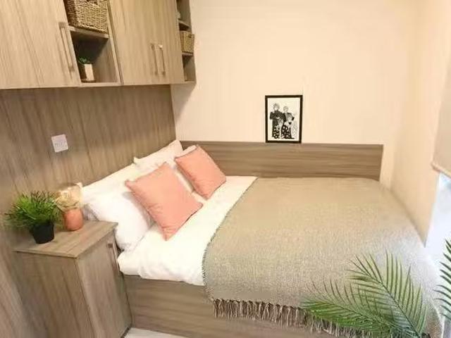 Standard Ensuite
