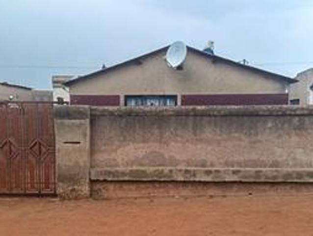 standard rdp house with 5 outside ro.