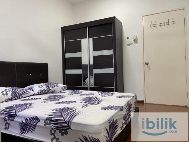 Standing tall at 3 storeys House, luxurious Lake Fields, sungai Besi