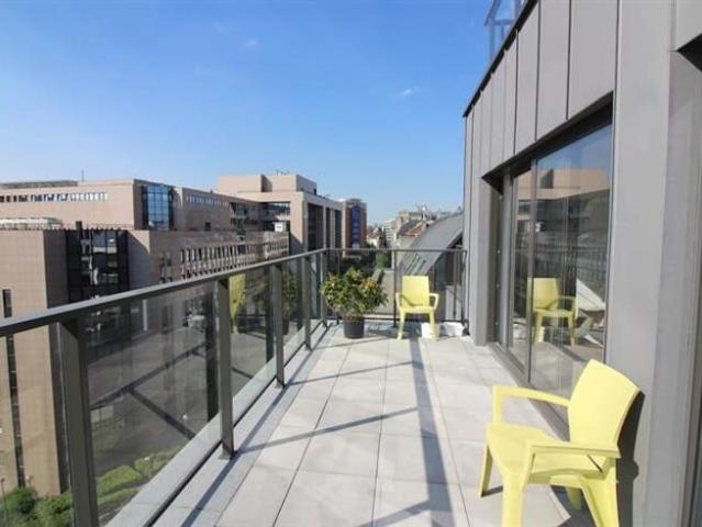 Standing apartment furnished Schuman terrace 25m2 EU