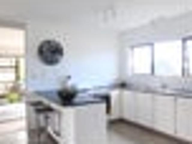 Stanmore Bay, 3 bedrooms, $625 pw