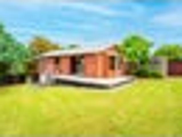 Stanmore Bay, 3 bedrooms, $665 pw