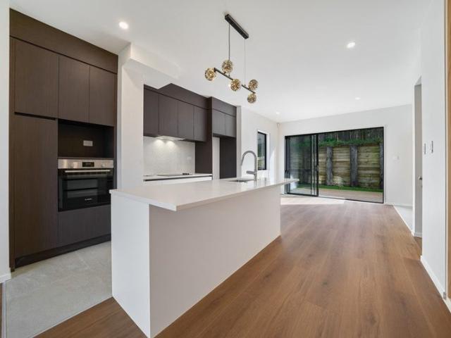 Stanmore Bay, 3 bedrooms
