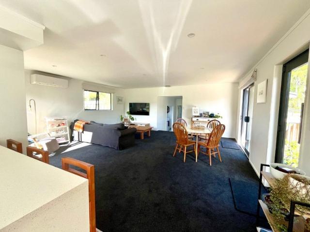 Stanmore Bay, 3 bedrooms