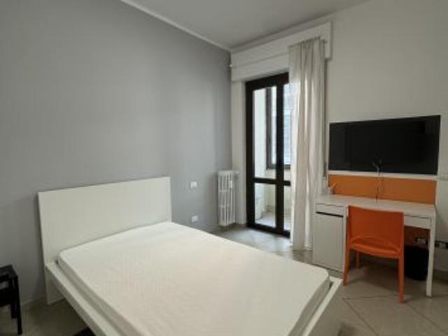 STANZA 16, Via Lungoadige Capuleti 1, Verona