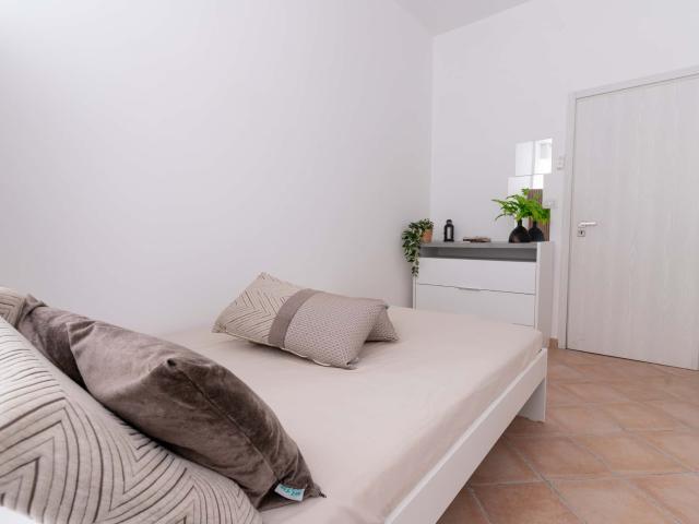 Stanza 4 in Viale Cesare Nicolini, Rimini di 130 m² con 4 camere