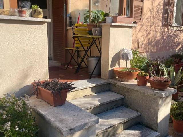 Stanza con bagno privato