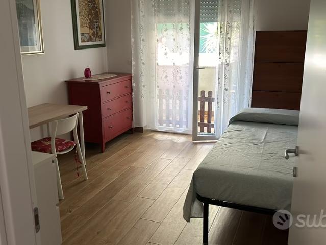 Stanza con bagno uso esclusivo