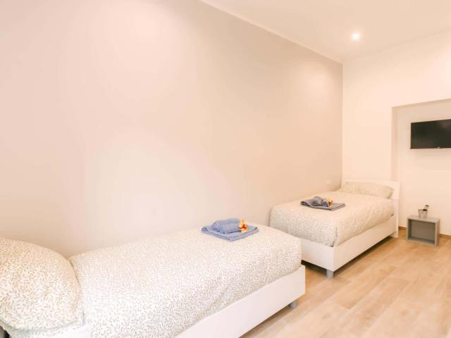 Stanza con due posti letto in appartamento condiviso in Via Ennio a Milano