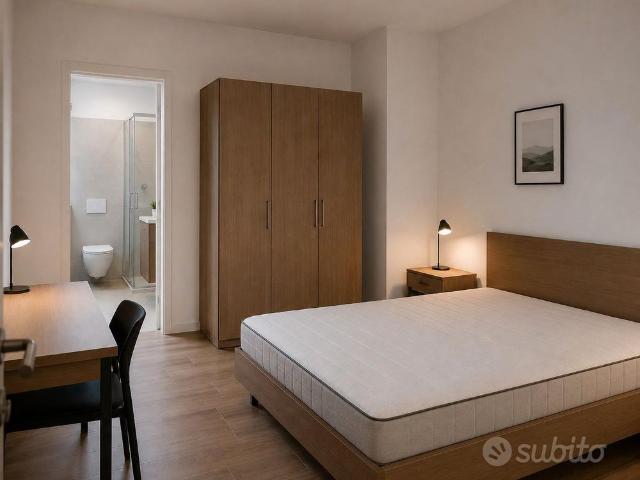 Stanza con letto matrimoniale e bagno privato