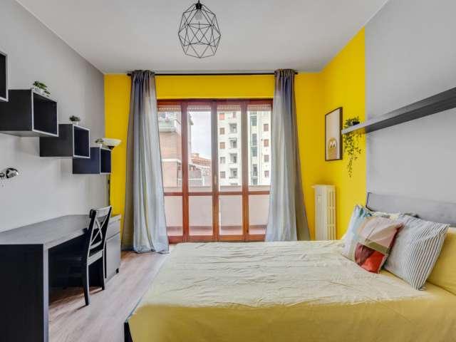 Stanza condivisa, appartamento con 3 camere da letto in affitto a Greco, Milano