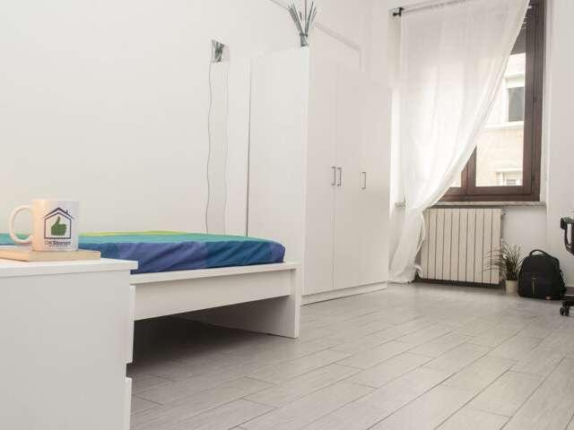 Stanza condivisa con 7 camere da letto in affitto a Santa Rita, Torino