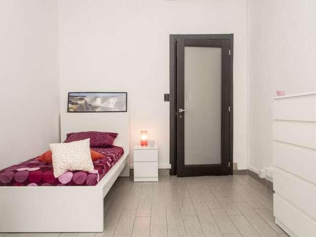 Stanza condivisa con 7 camere da letto in affitto a Santa Rita, Torino