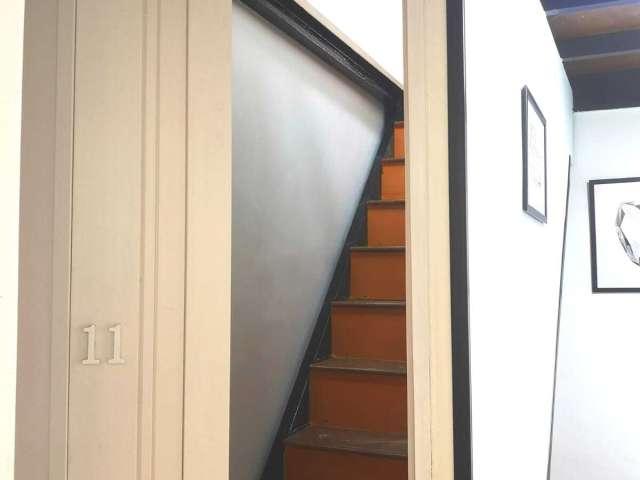 Stanza condivisa in affitto ad Avvocata, Napoli