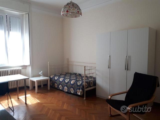 Stanza ammobiliata varese centro
