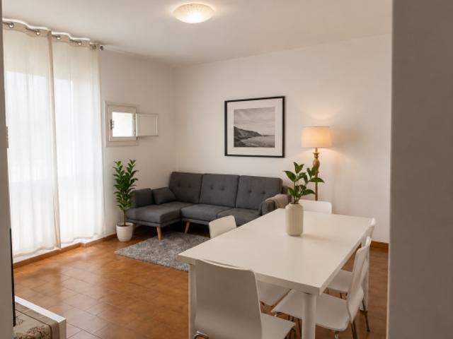 Stanza al 5 piano: Centro Bergamo, 600€ tutto incluso