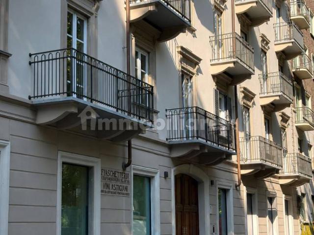 Stanza doppia corso Regina Margherita 215, Torino