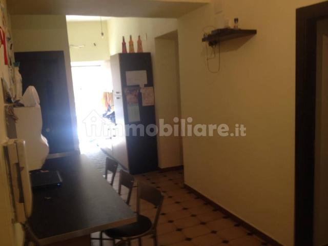 Stanza doppia corso Umberto I 237, Napoli