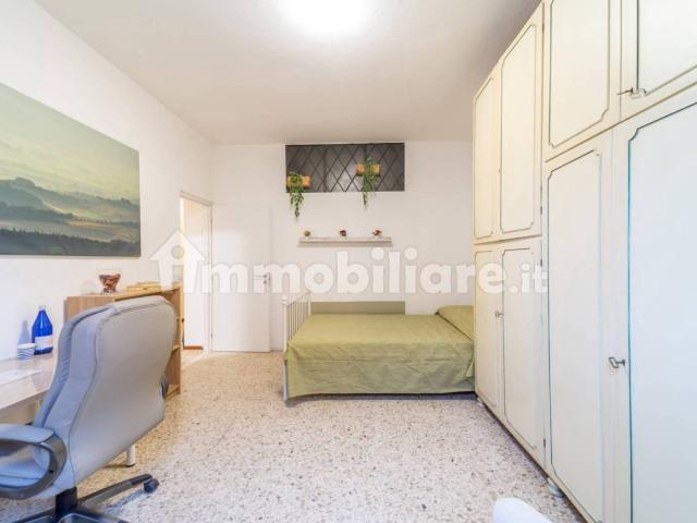 Stanza doppia piazza Athos Maestri, Parma